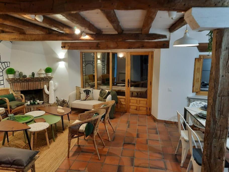 Casa Florentino Casa Centenaria Torre Val De San Pedro Екстериор снимка