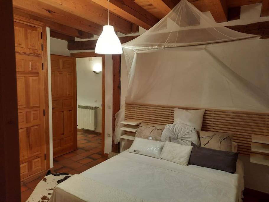 Casa Florentino Casa Centenaria Torre Val De San Pedro Екстериор снимка